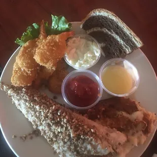 Stopped out for a fish fry. I had one of the best meals ever! What a hidden gem. They have a panfried pecan crusted walleye.