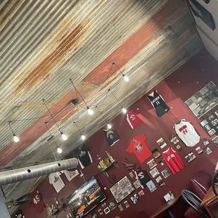 Local athletics, TV, cool ceiling