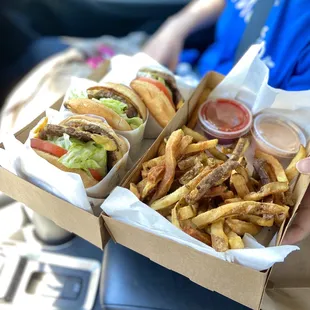 Cheeseburgers and fries