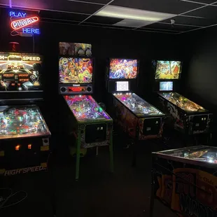 07/01/2023 Out of Order Arcade Pinball Games
