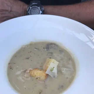 Signature Roasted Mushroom Soup