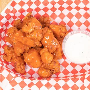 bbq wings, fried chicken, poultry, fried chicken wings, chicken wings, chicken, chicken wings and fried chicken, food, bbq chicken