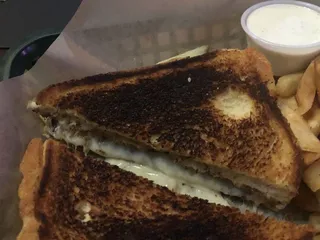 Pearl Street Pub and Cellar