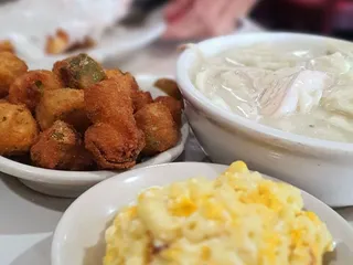 Derby Restaurant & Bar