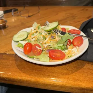 House salad with balsamic vinaigrette dressing