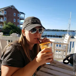 Nikki G.