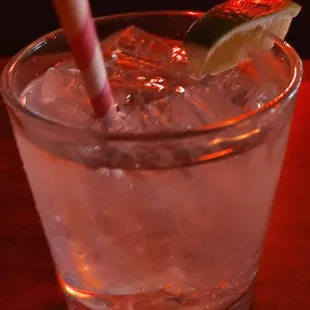 Gin and soda. They make a good drink.