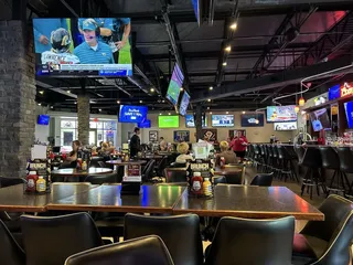 The Good Life Sports Bar and Grill