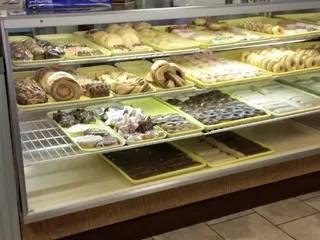 Bryant's Daylight Donuts