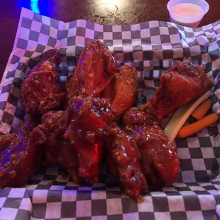 Jim beam honey bbq and honey hot garlic wings