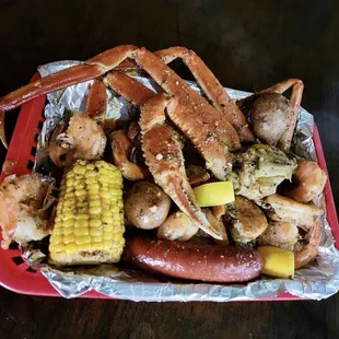 Crab and Shrimp Boil