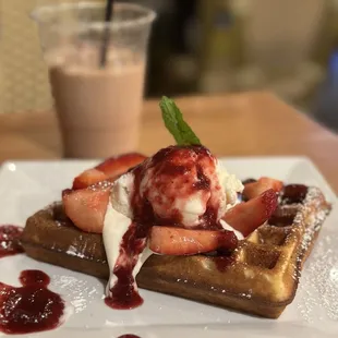 strawberry tiramisu waffle