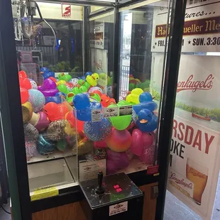 Giant rubber duck machine