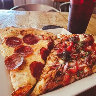 Lunch special Pepperoni slice and bbq chicken slice