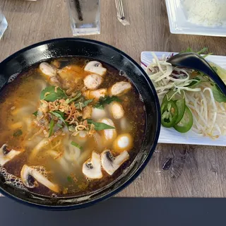 21. vietnamese udon noodle soup