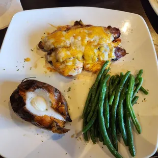 Chicken Acclaim with sweet potato and green beans.
