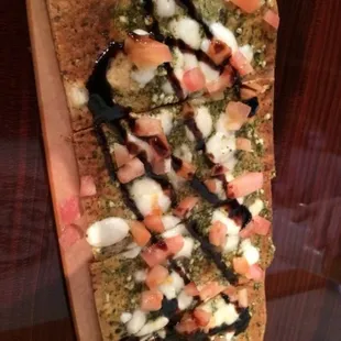 Bruschetta flatbread