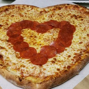 #Heartshapedpizza