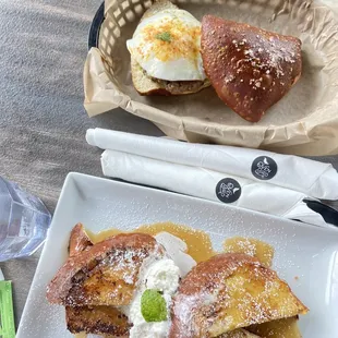 French toast; Breakfast sandwich