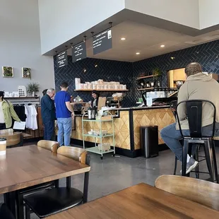 people in a coffee shop