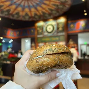 Spicy fennel bagel