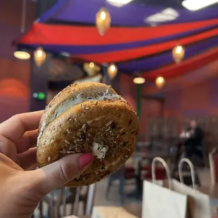 Spicy fennel bagel