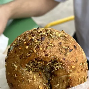 Fennel seed bagel