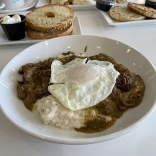 Green Chili Pork Grits