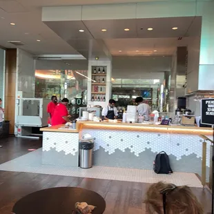 sushi and sashimi, interior