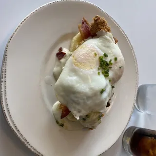 Chicken and Biscuits Plate