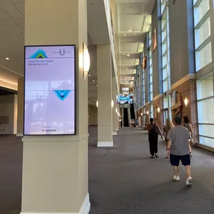 Headed to the escalator to give myself a lift to the event.