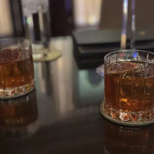 Overlook Lounge, Aperitifs & Spirits