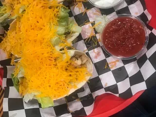 Finish Line Sports Bar and Grill