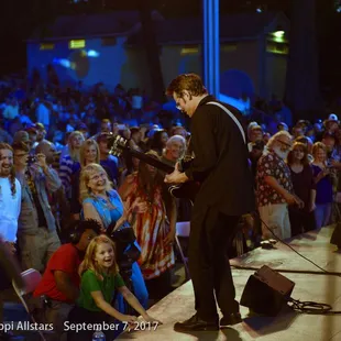 Luther of  Miss. all stars and Misty in audience at shell