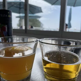 Free beer tasting for hotel guests! Enjoy it while looking at ocean.