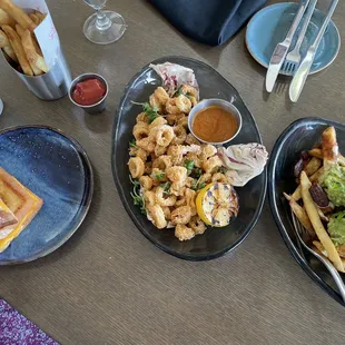 Grilled cheese, calamari, Harami fries. Yummy!