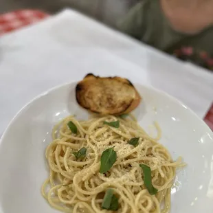 Aglio olio pasta
