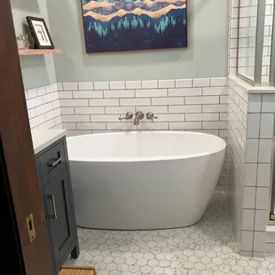 a bathtub in a bathroom