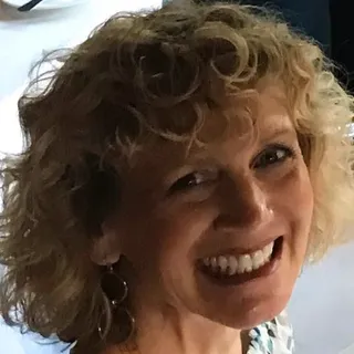 Julia R.