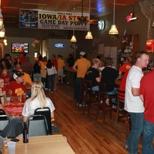 Great place to watch the games!