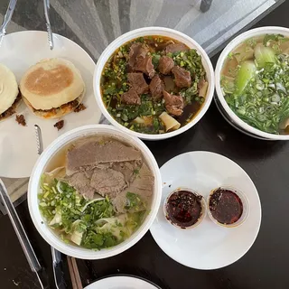 N.1.2 Beef Noodles with Chinese Pickle Noodles