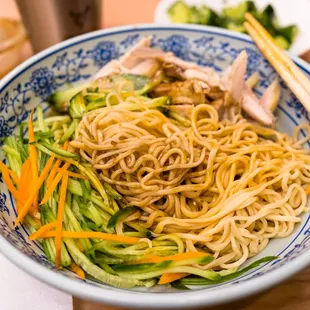 cold noodles with cucumber and chicken