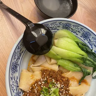 Large Flat Noodles