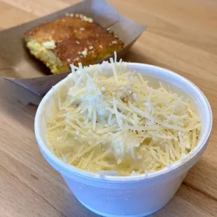 Mac &amp; Cheese / Cornbread  @ColumbusFoodDude