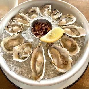 Doz oysters, so fresh, so yummy!