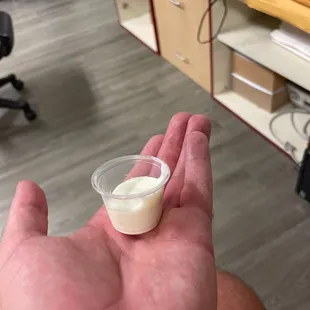 Yea asked for a side a ranch and got this little number complete rip off