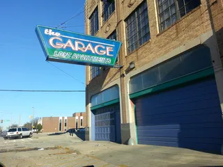 Garage Loft Apts