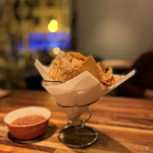 Chips and salsa were very good. And chipotle, smoky flavor behind it very