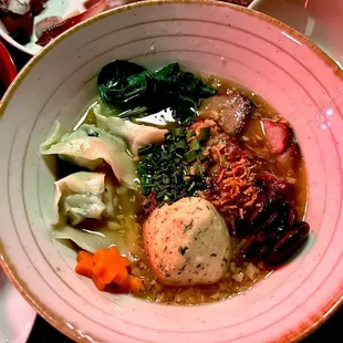 Scallop and shrimp wonton matzoball ramen