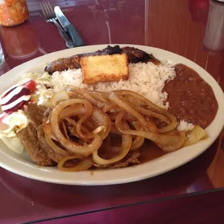 Bistec Encebollado Steak with Onions